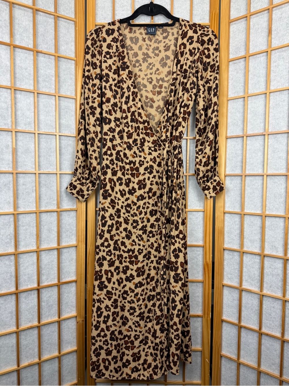 GAP Leopard Animal Print 100% Rayon Long Sleeve Wrap Midi Dress Size 2 Petite